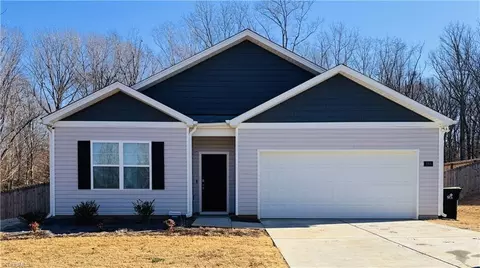 285 Towhee Trl, Lexington, NC 27295