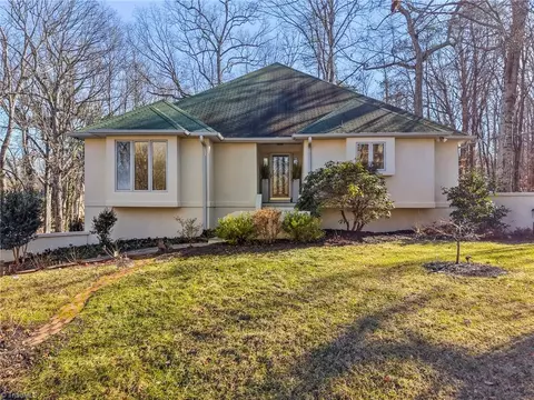 910 Idlewilde Heath Ct, Winston Salem, NC 27106