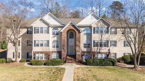 213 Ivy Glen Ct, Winston Salem, NC 27127