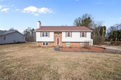 7410 Friendship Ledford Rd, Winston Salem, NC 27107