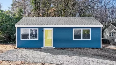 1501 Earl Dr, Greensboro, NC 27406