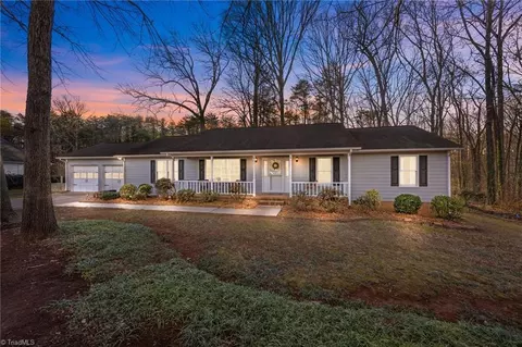 1250 Edgewood Ct, Salisbury, NC 28147