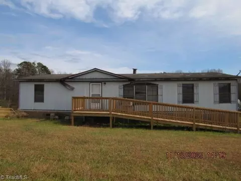 375 Marshall Johnson Rd, Pilot Mountain, NC 27041