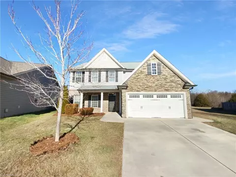 5713 Chicory Meadows Ct, Clemmons, NC 27012