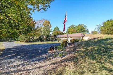 7832 Park Springs Rd, Ruffin, NC 27326