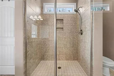 Bath - 492 Crosswick Rd, Clemmons, NC 27012 photo 2 of 4