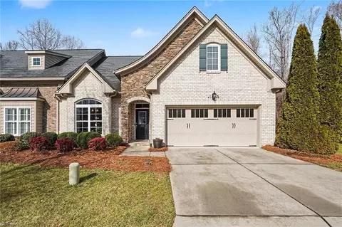 492 Crosswick Rd, Clemmons, NC 27012