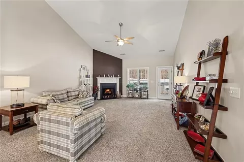 Living - 492 Crosswick Rd, Clemmons, NC 27012 photo 1 of 2