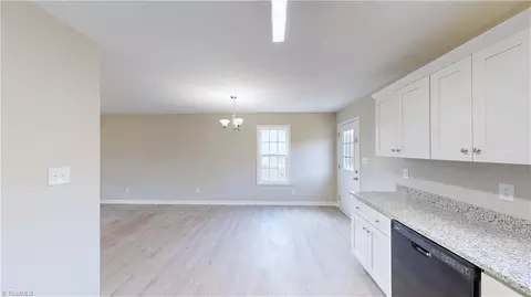 Entry Way - 4700 Beau Ct, Trinity, NC 27370 photo 3 of 7