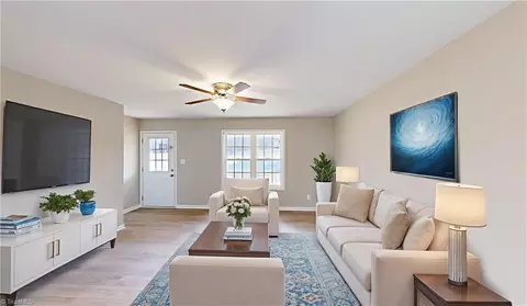 Living - 4700 Beau Ct, Trinity, NC 27370 photo 4 of 6