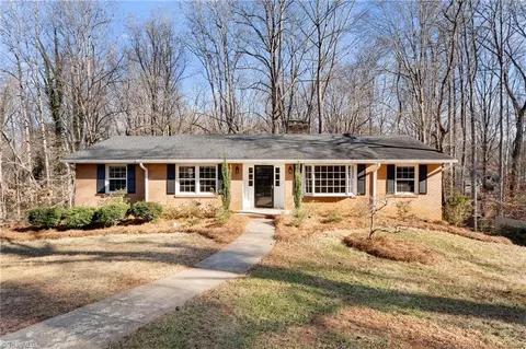 3239 Linda Cir, Winston Salem, NC 27106