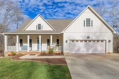 650 Beaver Lodge Cir, Reidsville, NC 27320