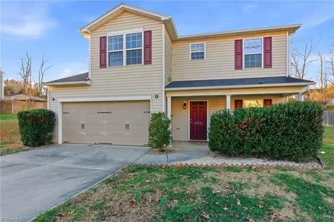 2750 Buckhorn Dr, Randleman, NC 27317