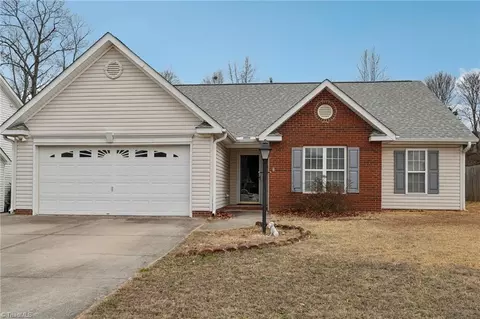 1120 Wesson Ct, High Point, NC 27265