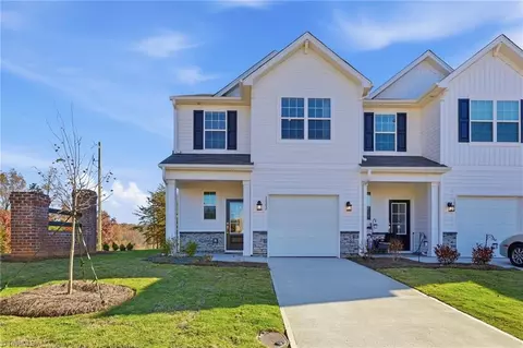 1818 Pheasant Trace Cir, Kernersville, NC 27284