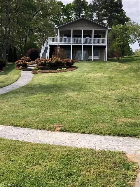 105 Sunrise Ln, New London, NC 28127
