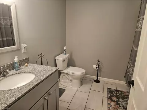 Bath - 925 Mountainview Rd, King, NC 27021 photo 2 of 3