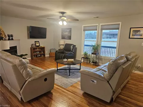 Living - 925 Mountainview Rd, King, NC 27021 photo 1 of 5