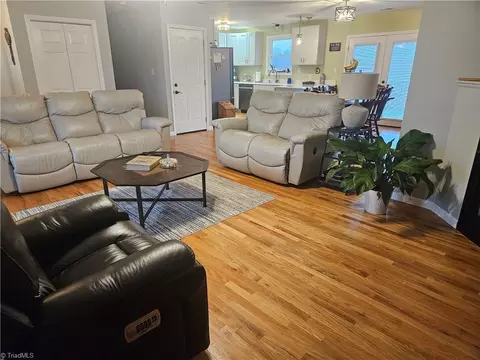 Living - 925 Mountainview Rd, King, NC 27021 photo 5 of 5