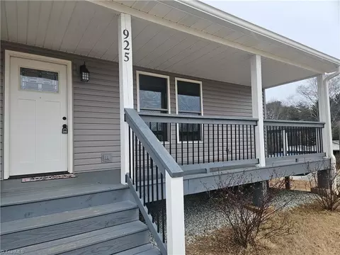 Exterior - 925 Mountainview Rd, King, NC 27021 photo 4 of 8