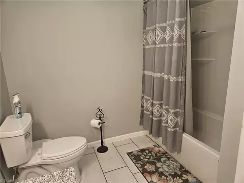 Bath - 925 Mountainview Rd, King, NC 27021 photo 3 of 3