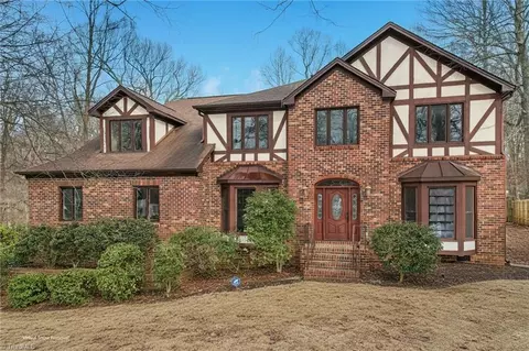 3808 Crosstimbers Dr, Greensboro, NC 27410