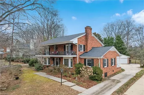 1106 Hobbs Rd, Greensboro, NC 27410