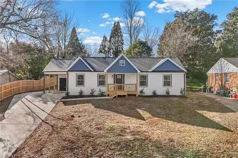 1009 Benjamin Pkwy, Greensboro, NC 27408