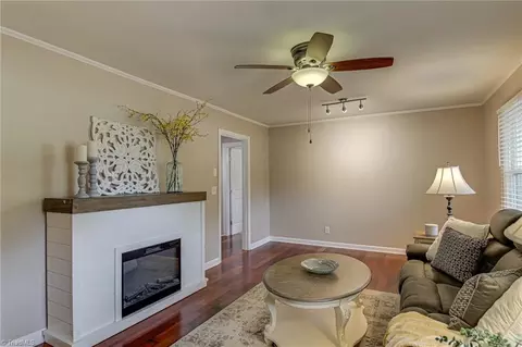 208 Mountain View Rd, King, NC 27021 photo 4