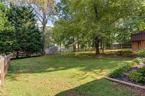 208 Mountain View Rd, King, NC 27021 photo 26