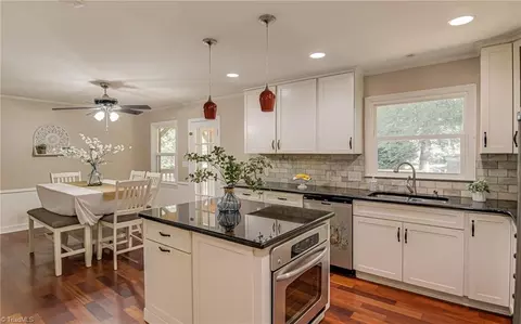 208 Mountain View Rd, King, NC 27021 photo 7