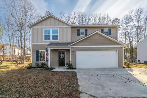 532 Main St N, Denton, NC 27239
