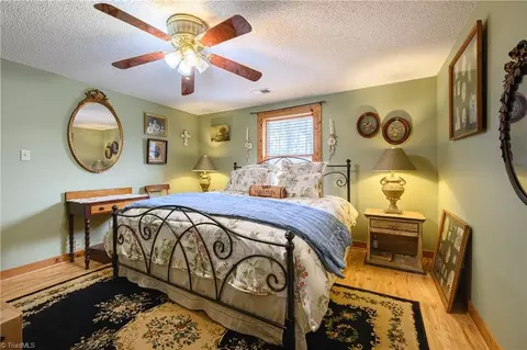 Bedroom - 655 Wind Ridge Ln, Dobson, NC 27017 photo 4 of 7