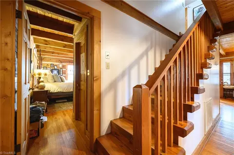 Entry Way - 655 Wind Ridge Ln, Dobson, NC 27017 photo 2 of 5
