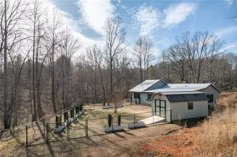 Exterior - 655 Wind Ridge Ln, Dobson, NC 27017 photo 12 of 14