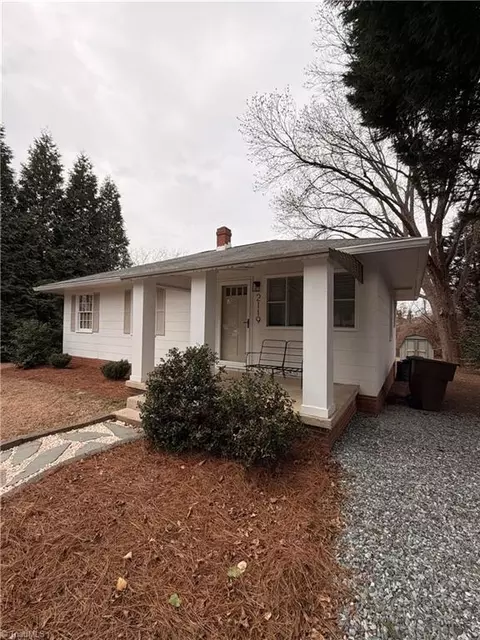 2119 Hubbard St, Greensboro, NC 27405