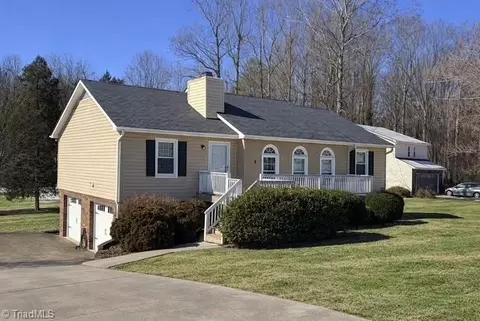 6210 Herinhut Rd, Winston Salem, NC 27127