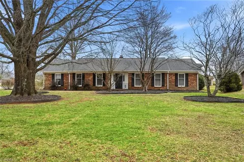 316 Derby St, Kernersville, NC 27284