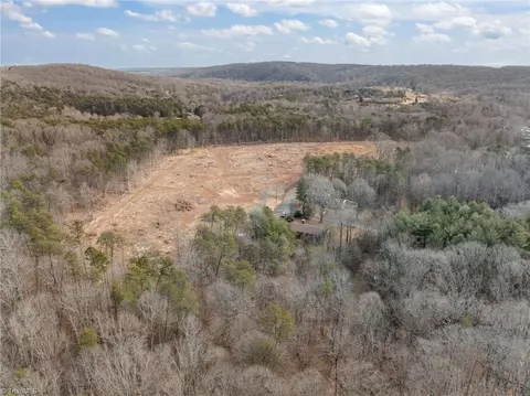 000 7th Ave, Mayodan, NC 27027