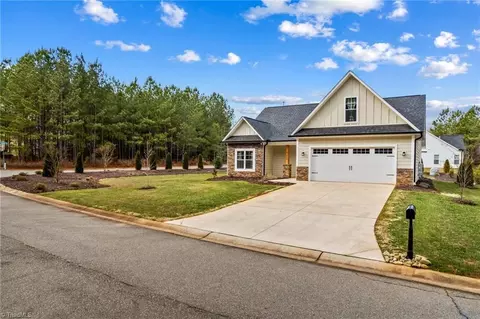 215 Village Ln, Salisbury, NC 28146