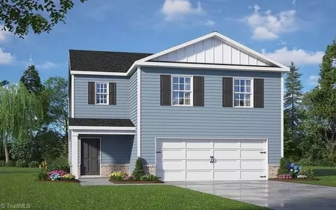 106 Beechwood Cir, Thomasville, NC 27360