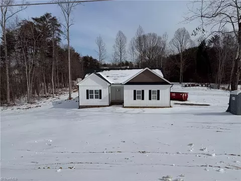 221 Fisher Rd, Madison, NC 27025