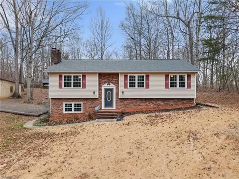 212 Jack Booe Rd, Mocksville, NC 27028