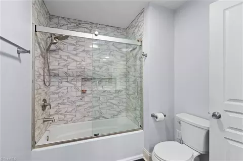 Bath - 4200 Lupton Ct, High Point, NC 27262 photo 7 of 8