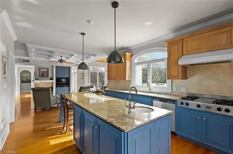 Kitchen - 4200 Lupton Ct, High Point, NC 27262 photo 4 of 4