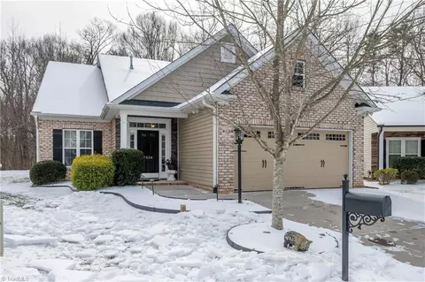 7036 Woodside Forest Cir, Lewisville, NC 27023