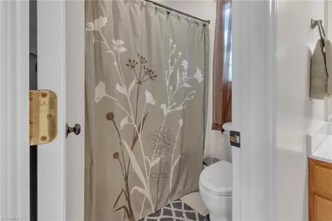 Bath - 2360 Regency Dr, Randleman, NC 27317 photo 2 of 4
