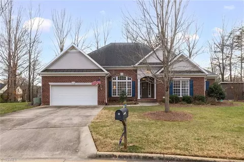 4506 Calabria Ct, High Point, NC 27265