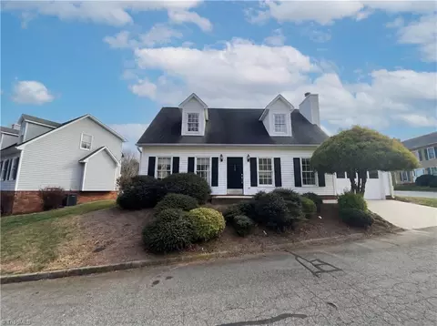 119 Edgedale Ct, Kernersville, NC 27284