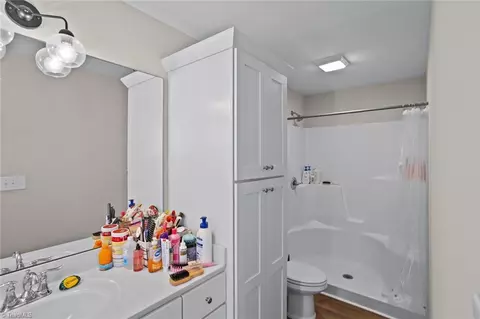 Bath - 5042 Jordan Valley Rd, Trinity, NC 27370 photo 1 of 2